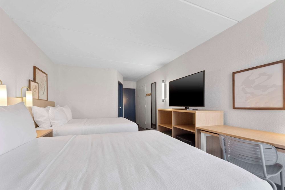 Spark By Hilton Grand Prairie Standard Room, 2 Queen Beds