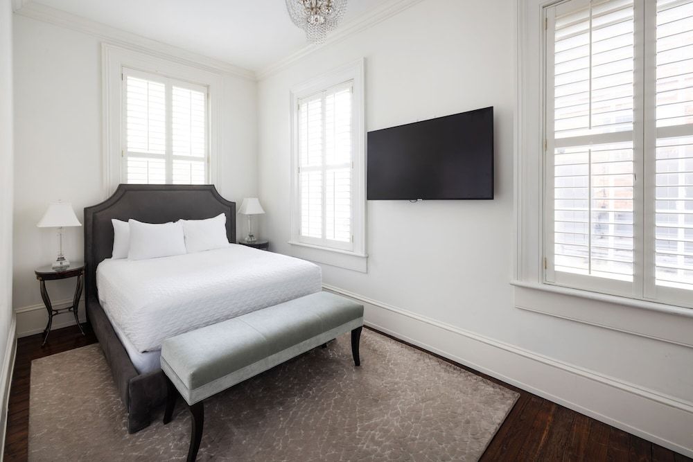 Signature Apartment, 1 Bedroom (Self Check-in with Virtual Front Desk)
