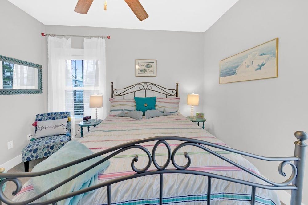House, Multiple Beds (Luna de Soleil)
