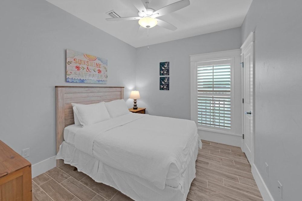 House, Multiple Beds (Sea Suite)