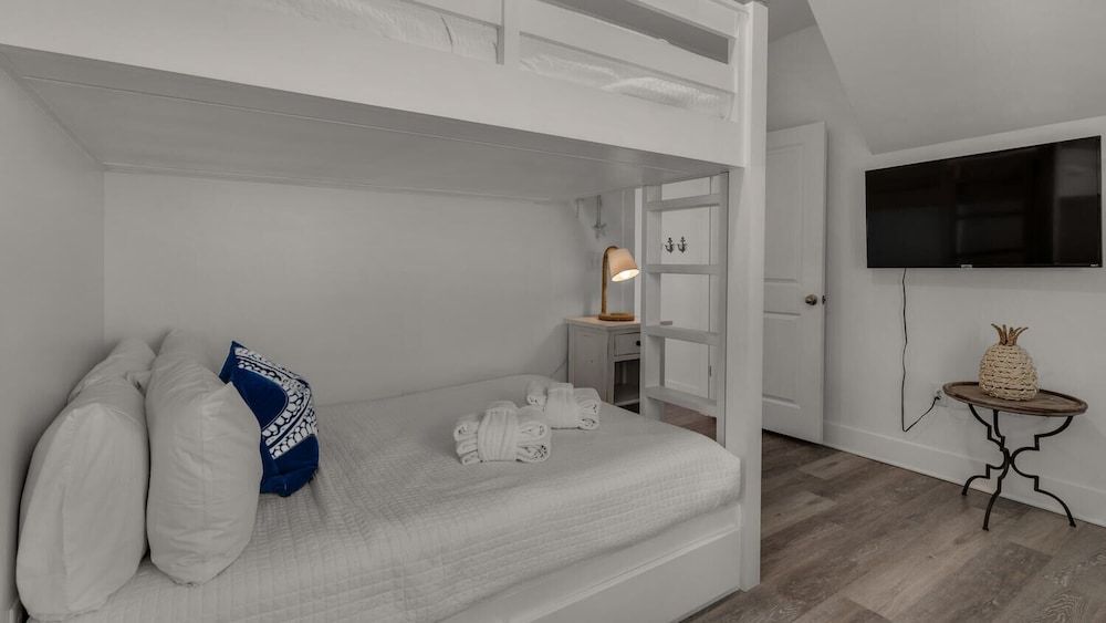 House, Multiple Beds, Balcony, Garden View (Serene Near the Sea)