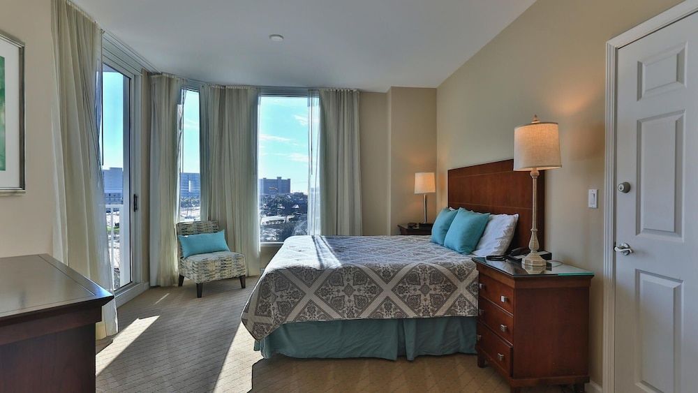 Condo, Multiple Beds, Pool View (Palms of Destin 2517)