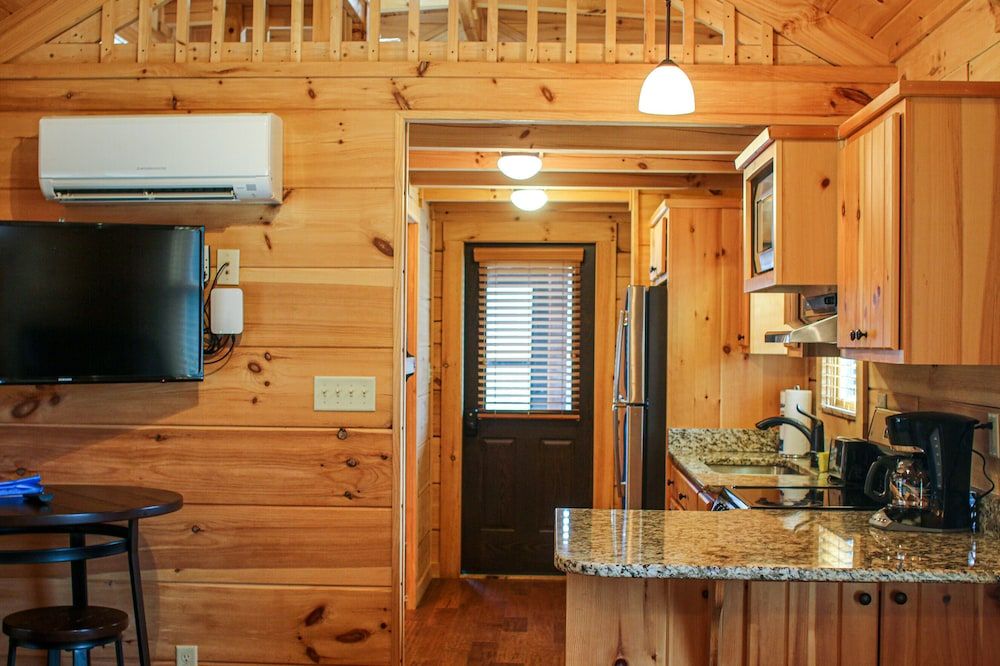 Tryon Resort Cabin, 1 Queen Bed with Sofa bed 2