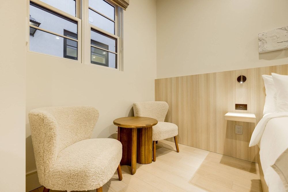 Casa De La Vina Premier Studio, 1 Queen Bed 11