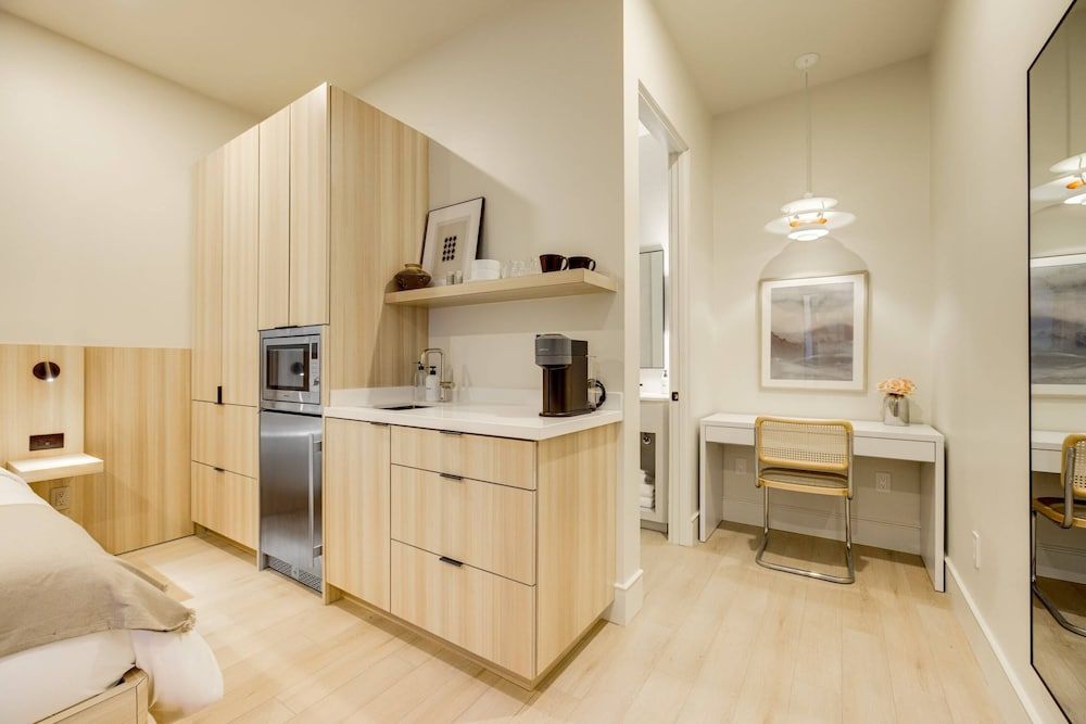 Casa De La Vina Premier Studio, 1 Queen Bed 14