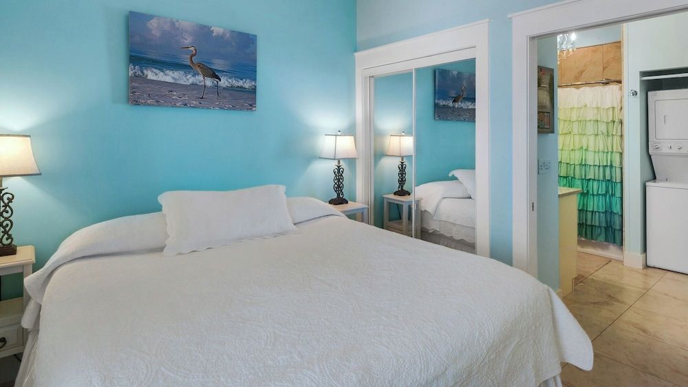 Condo, 1 King Bed, Balcony, Ocean View (Leeward I Unit 8)