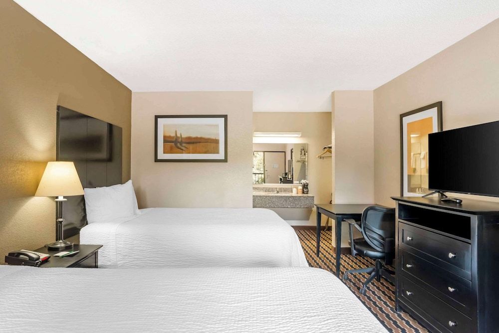 Quality Inn near Speedway Standard Room, 2 Double Beds, Non Smoking 2