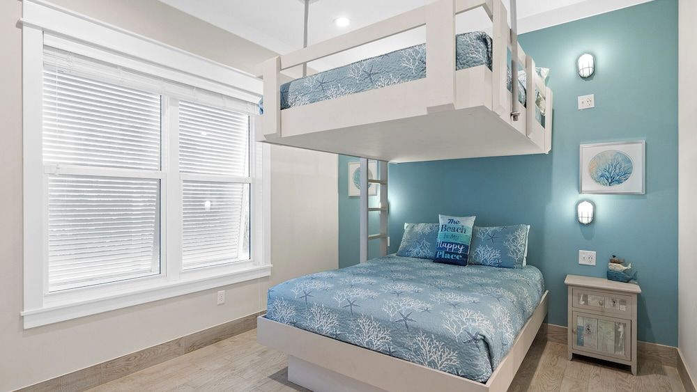 House, Multiple Beds, Pool Access, Ocean View (Seasational)