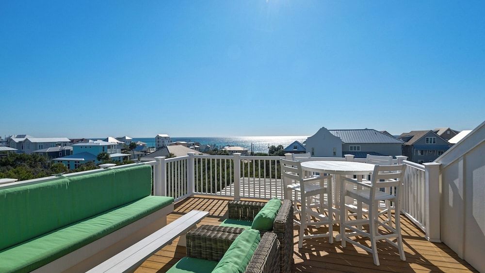 House, Multiple Beds, Pool Access, Ocean View (Emotional Rescue)