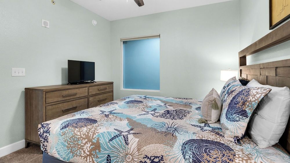 Tidewater Condo, Multiple Beds, Balcony, Ocean View (Tidewater 1416) 4