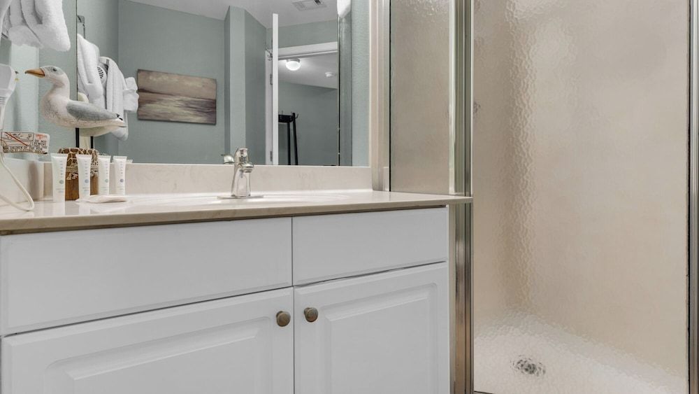 Tidewater Condo, Multiple Beds, Balcony, Ocean View (Tidewater 1416) 8