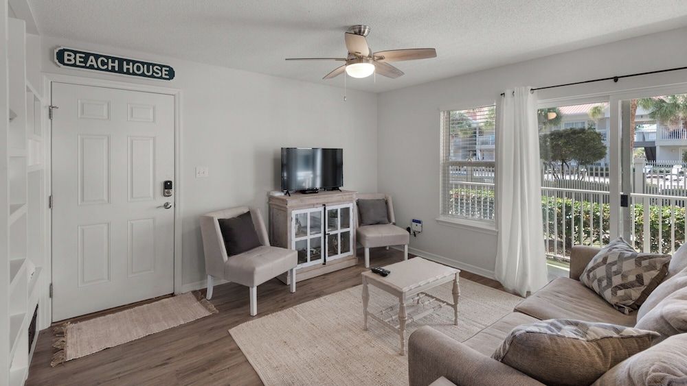 Rollin Tide Villas Condo, Multiple Beds, Patio, Pool View (Rollin Tide C4) 9