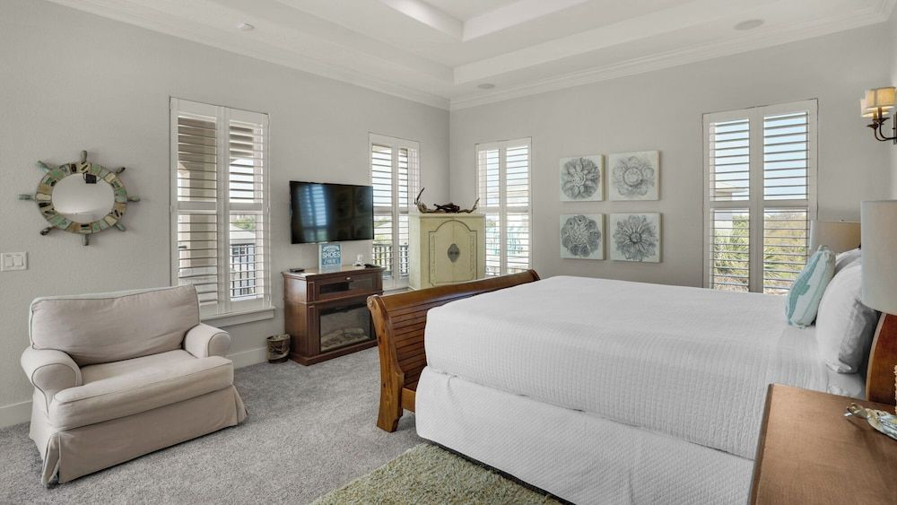 House, Multiple Beds, Pool Access, Pool View (Lazy Days)