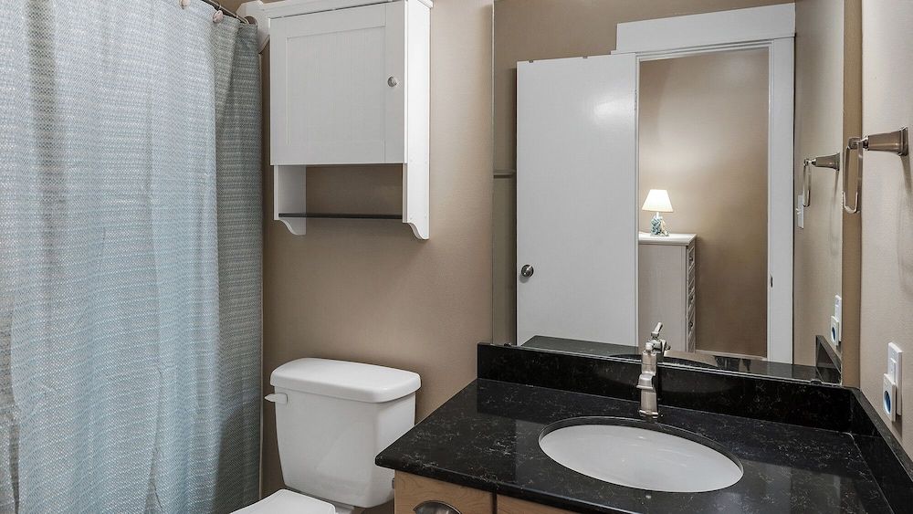 Beachside Condominiums Condo, Multiple Beds, Patio, Partial Ocean View (Beachside Condo 14) 8