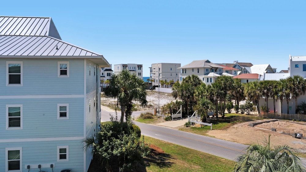 Beachside Villas - Steps From the Gulf, Gulf Views, 2 Pools - Sleeps 8 Condo, Multiple Beds, Balcony, Garden View (Beachside Villas 132) 13