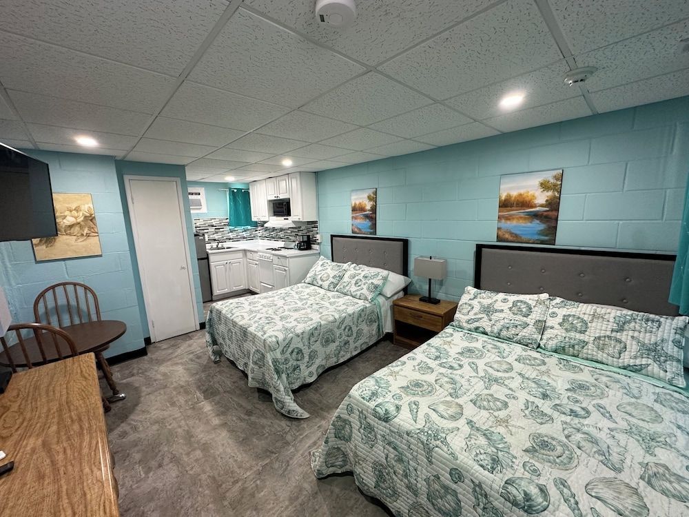 Double Queen Room with Pool View