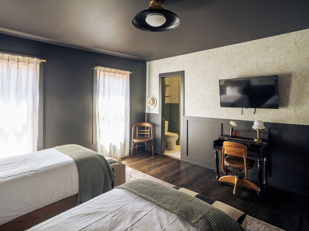 The Madison Standard Double Twin