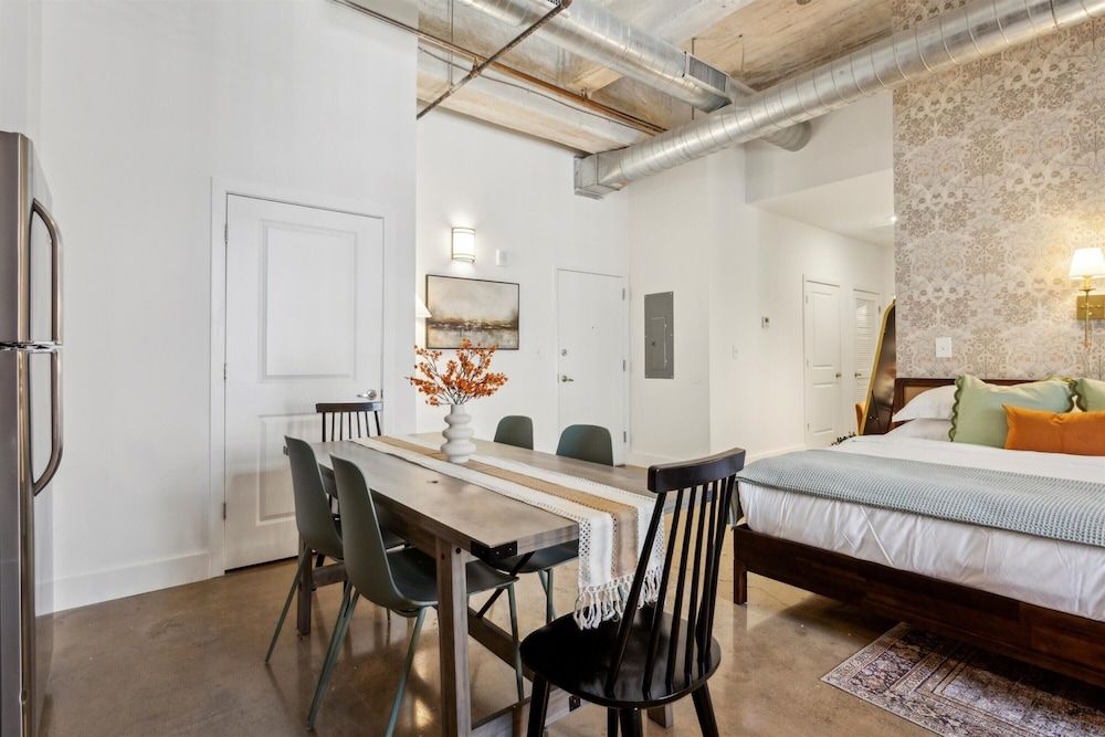 Storehouse Lofts Exclusive Studio 10