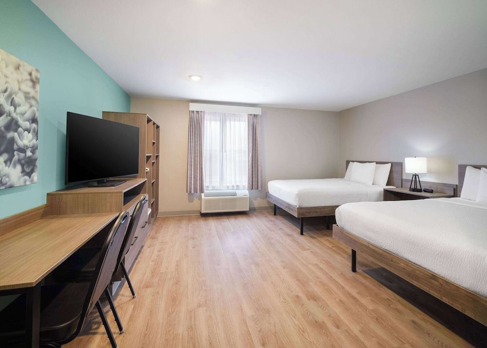 Room, 2 Queen Beds, Accessible, Non Smoking (Mobility, Bathtub W/grab Bars)