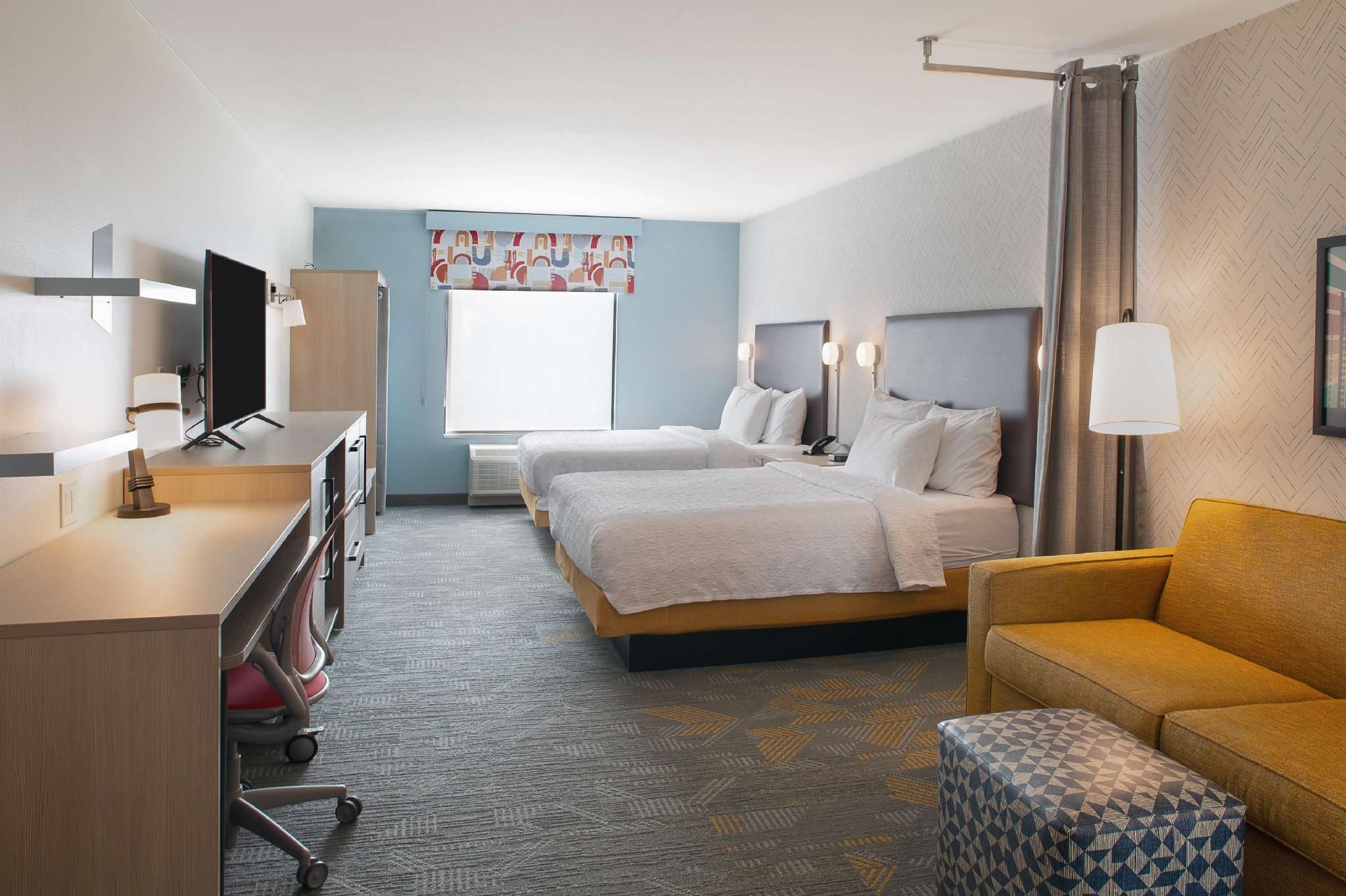 2 Qn Mobility/Hearing Access Tub Studio Suite