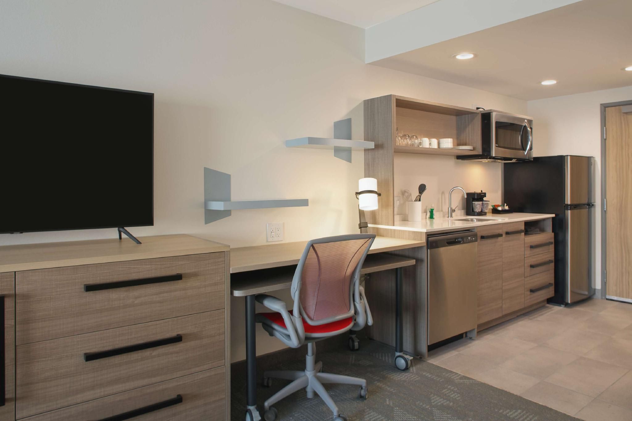 1 King Hearing Accessible Studio Suite