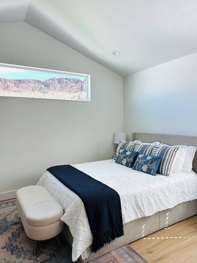 Premium Studio Suite (Stairs Required)