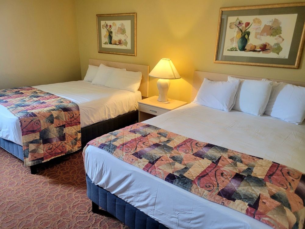 Standard Triple Room, Balcony, Partial Ocean View