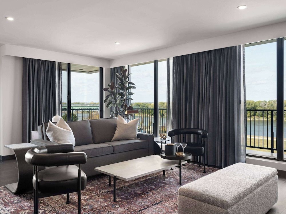 Origin Kansas City Riverfront, a Wyndham Hotel