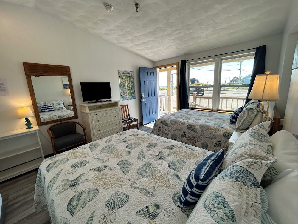 The Anchor Motel Room, 2 Double Beds, Ocean View