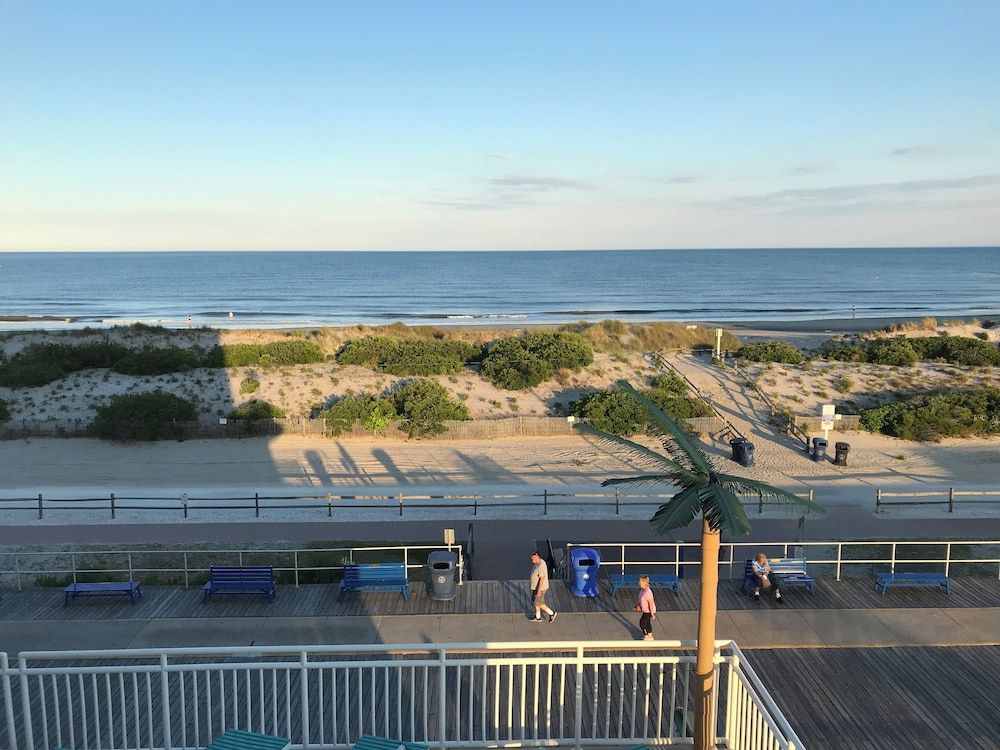Montego Bay Resort Panoramic Suite, Ocean View 2