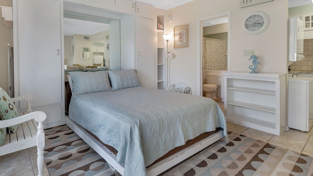 Emerald Hill Studio, Multiple Beds, Patio, Garden View (Emerald Hill 19)