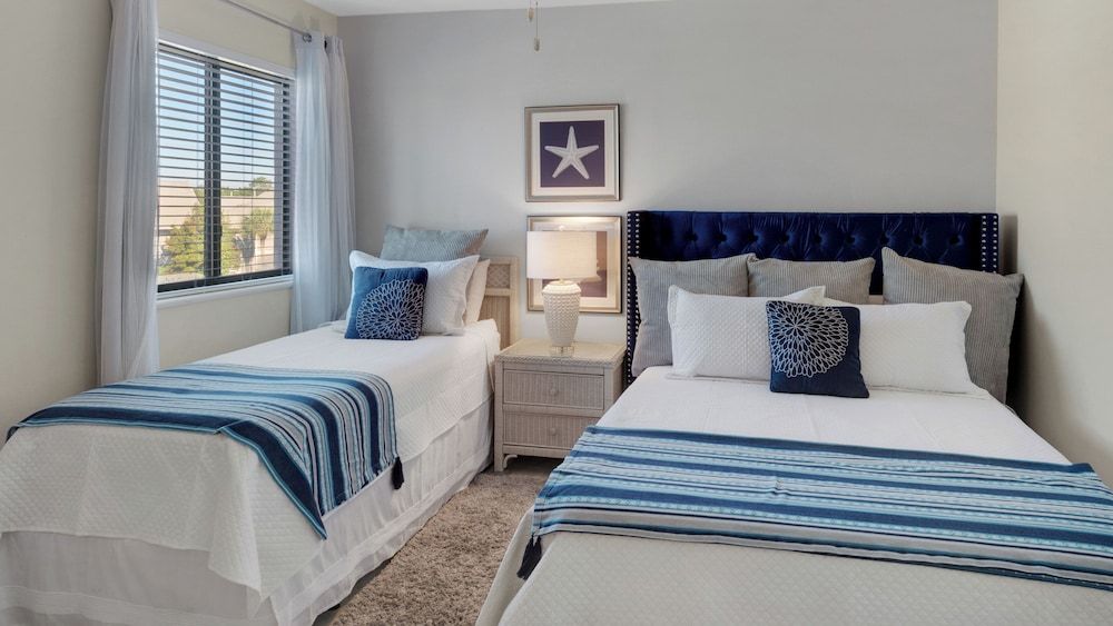 Emerald Hill Townhome, Multiple Beds, Patio, Ocean View (Emerald Hill 36) 5