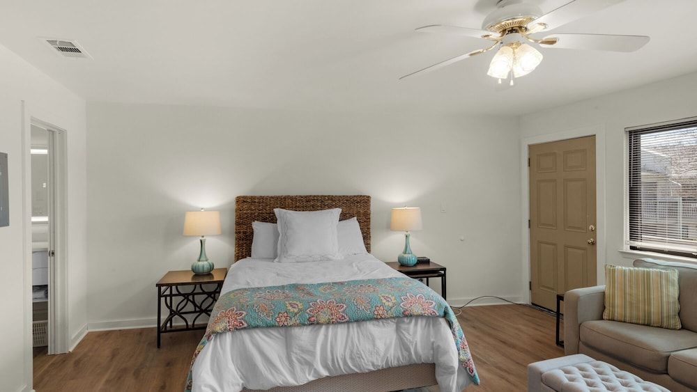 Hidden Beach Villas Studio Suite, 1 Queen Bed with Sofa bed, Balcony, Garden View (Hidden Beach 219) 2