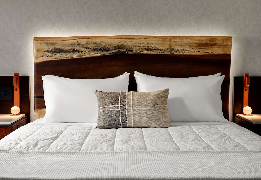 Sanctity Hotel Rancho Cucamonga, Tapestry Collection Hilton