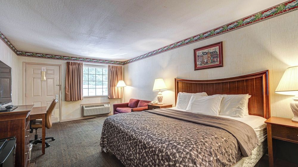 Northgate Inn Basic Single Room, 1 King Bed 6