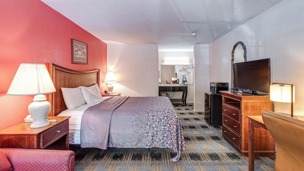 Northgate Inn Basic Single Room, 1 King Bed 5