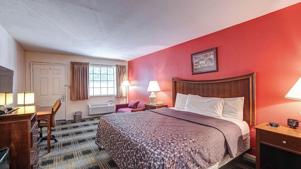 Northgate Inn Basic Single Room, 1 King Bed 7