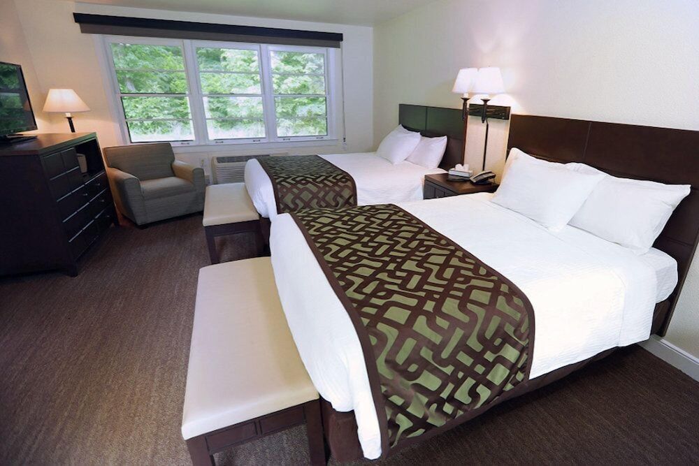 Classic Quadruple Room, Patio