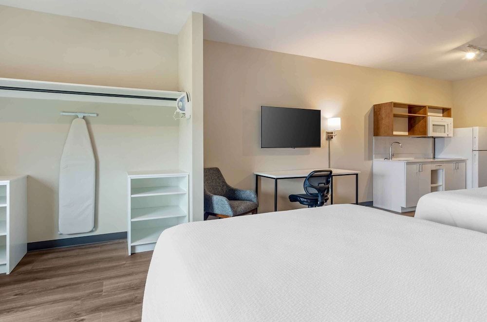 Extended Stay America Premier Suites - Harrisonburg Premium Studio, 2 Queen Beds, Non Smoking, Refrigerator & Microwave 5