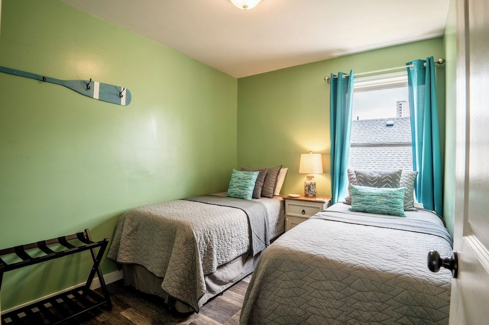 Condo, Multiple Beds, Balcony, Partial Ocean View (SandShells Retreat)