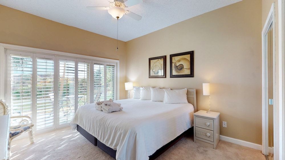 Condo (Beach Manor 0109)