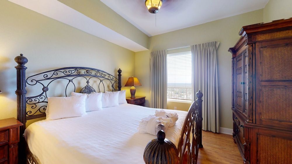 Condo, 2 Bedrooms (Tidewater 2613)