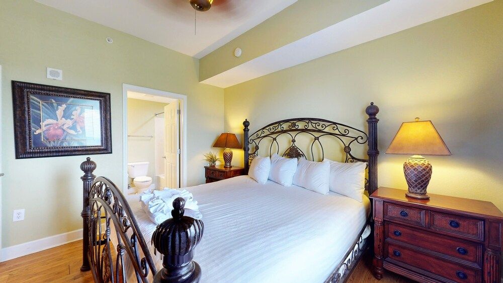 Condo, 2 Bedrooms (Tidewater 2613)
