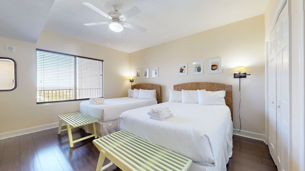 Condo, 2 Bedrooms (Tidewater 2205)