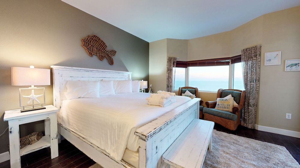 Condo, 2 Bedrooms (Tidewater 2608)