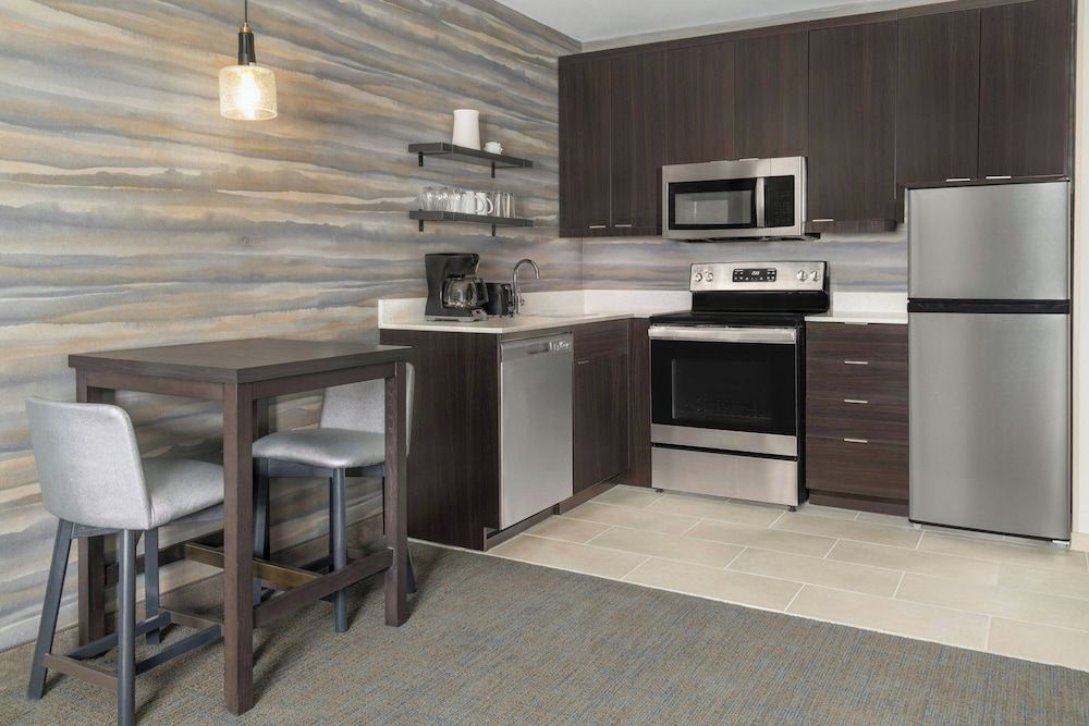 Residence Inn By Marriott Detroit Dearborn Suite, 1 Bedroom (Hearing Accessible) 4