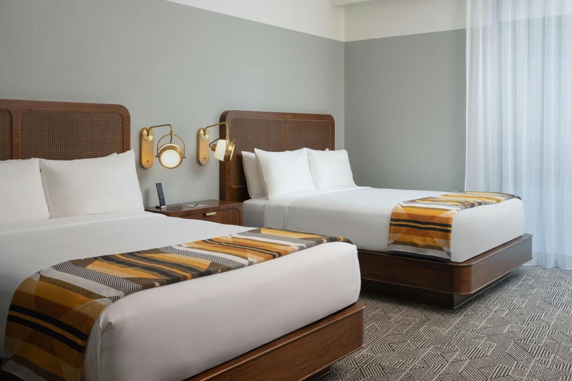 Asher Adams, Autograph Collection Queen Room with Two Queen Beds - Hearing Accessible 2