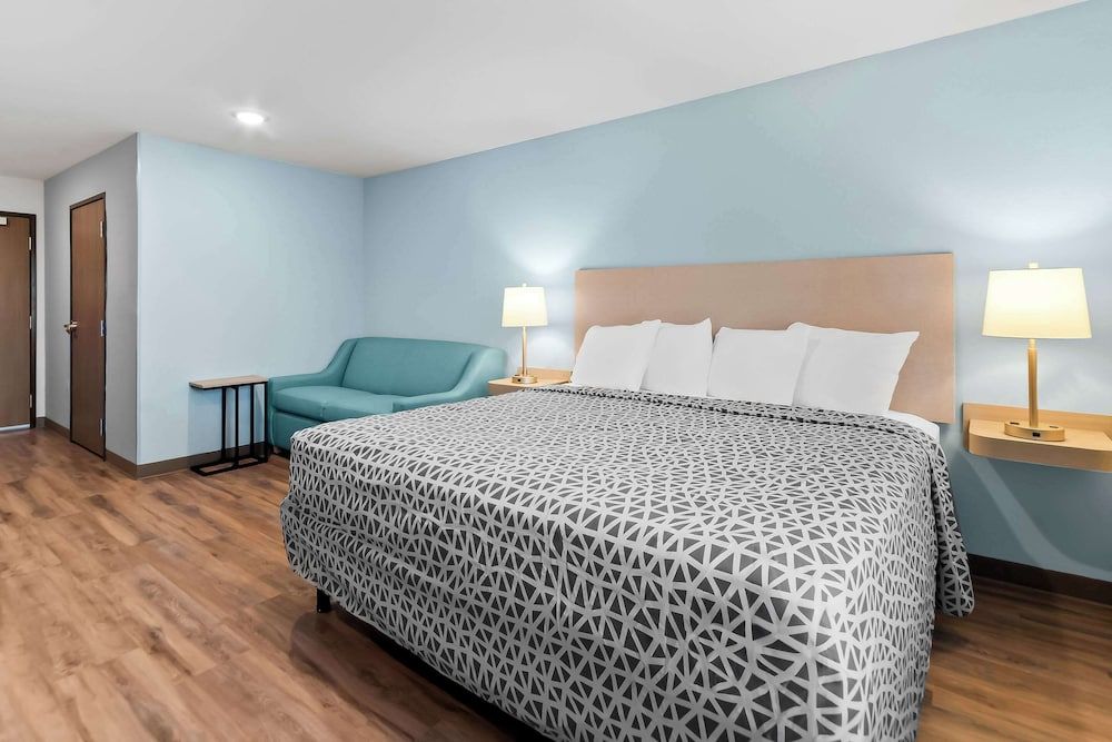 Woodspring Suites Pensacola West Suite, 1 King Bed, Accessible, Non Smoking