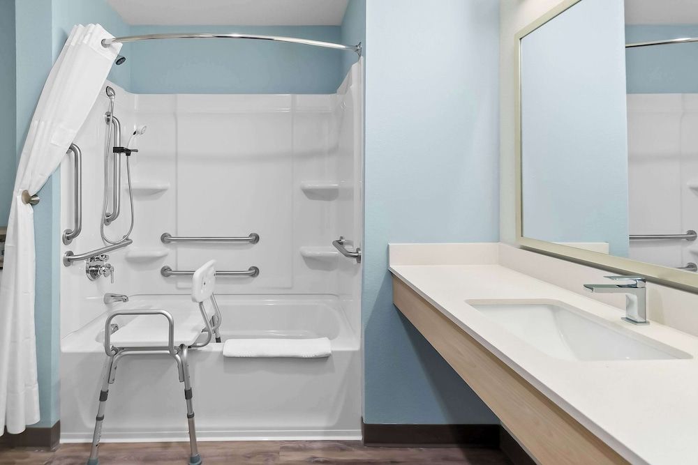 Woodspring Suites Pensacola West Suite, 1 King Bed, Accessible, Non Smoking 3