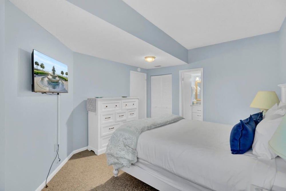 Condo, Multiple Beds (Shipwatch 308B by Wild Dunes, Oceanfr)